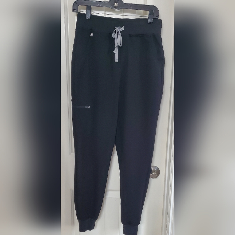 Figs Technical Collection Black Jogger Scrubs Pants, Size S